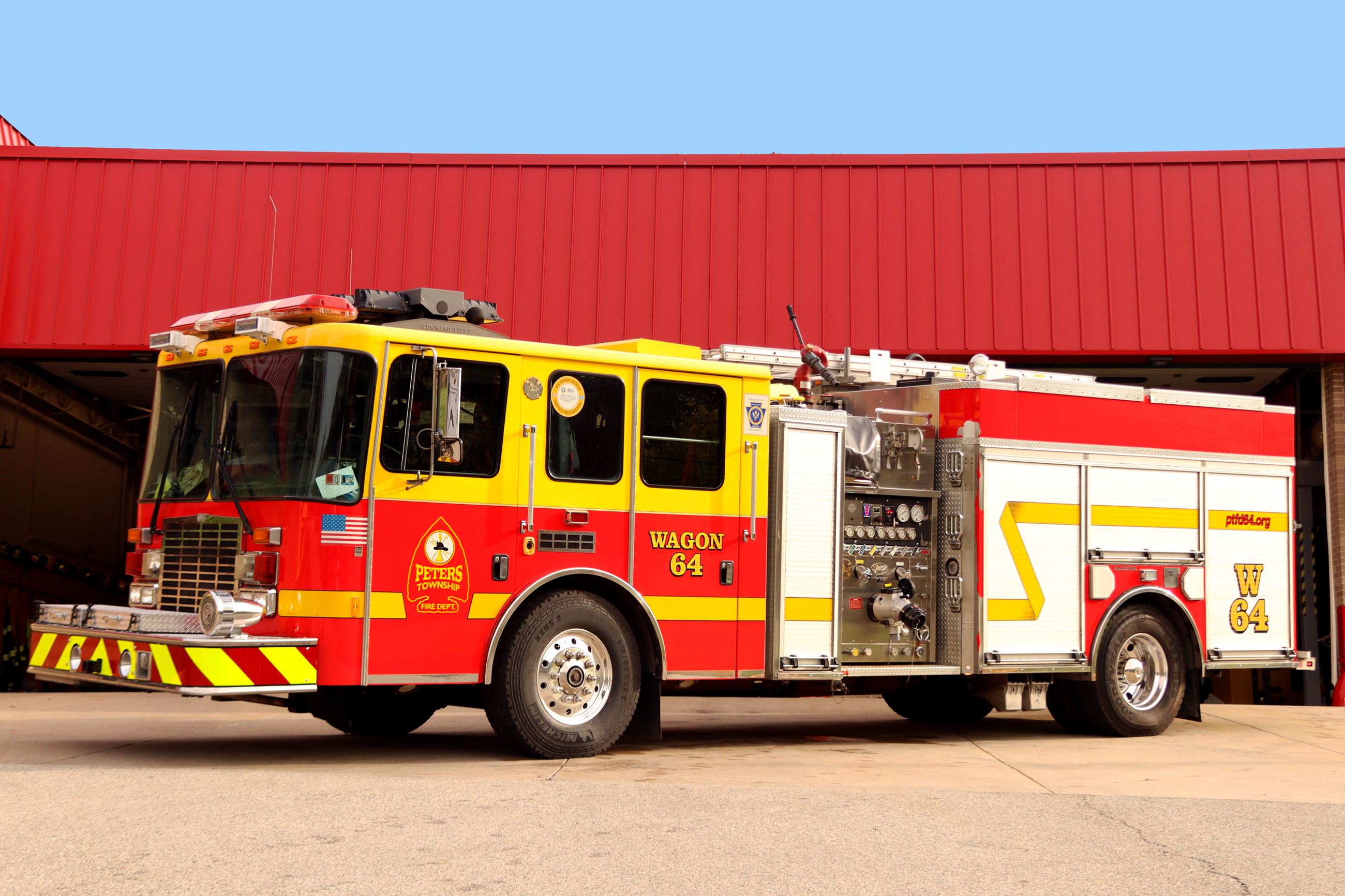 Fire Apparatus Wagon 64